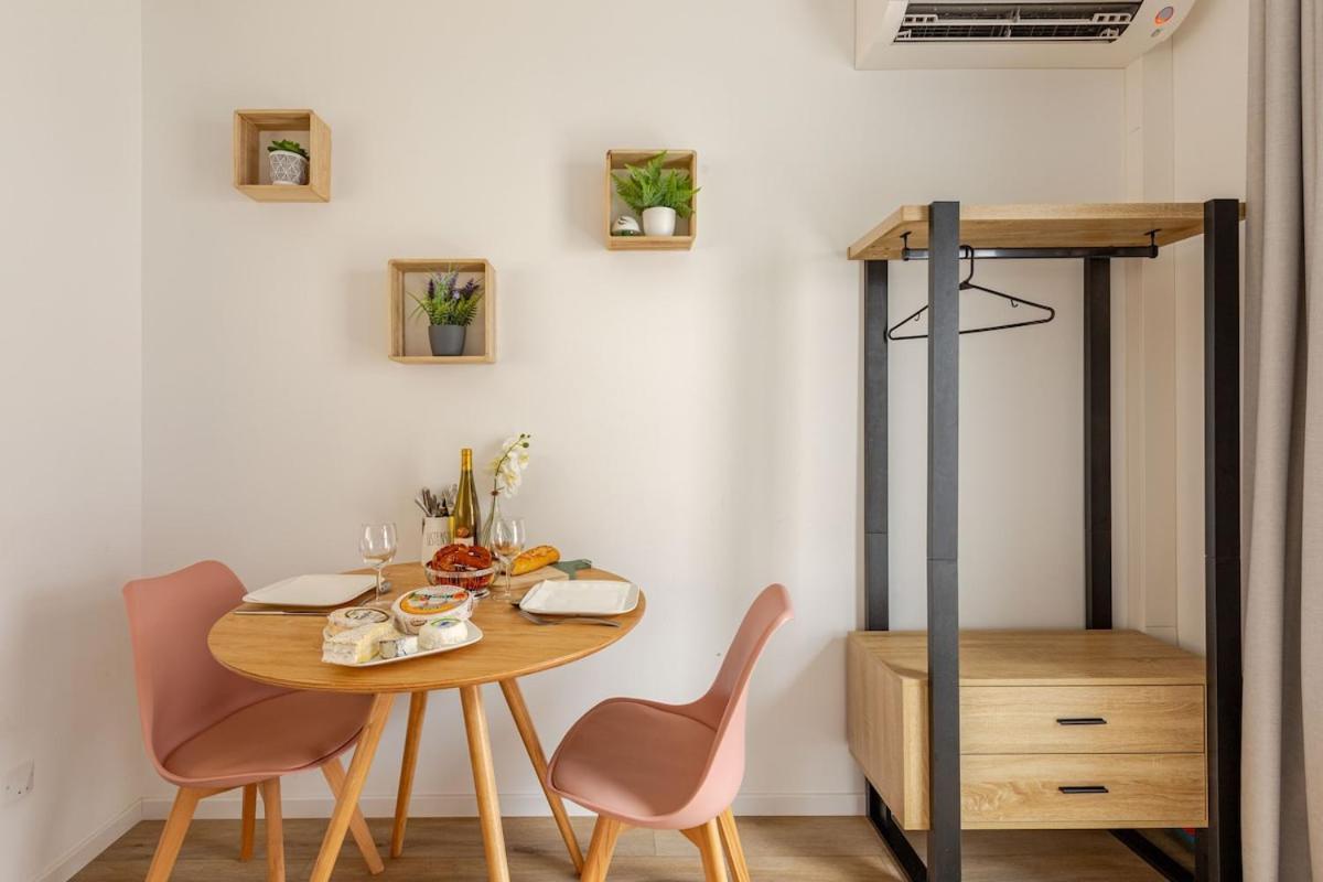 Les Des Forges Apartment *